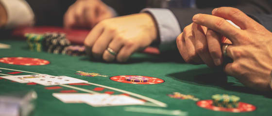 Liste des termes et définitions du poker
